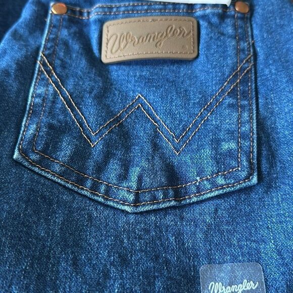 Wrangler Women's Cowboy Cut High Rise Slim Fit Tapered Leg Jeans NEW SZ 0 X 30 - Picture 6 of 7